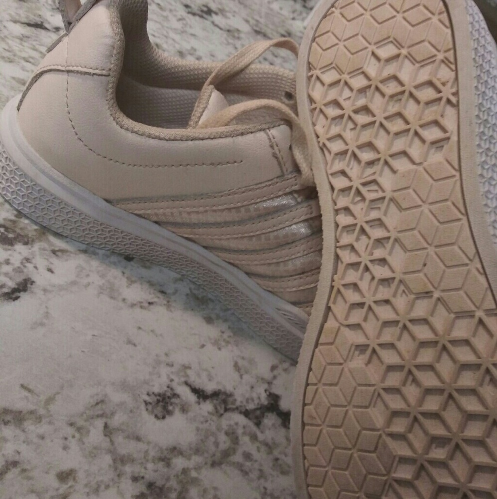Cream Girls Kwiss Sneakers